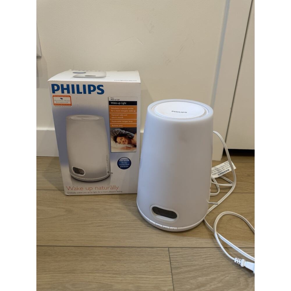Philips HF3470 Wake Up Light Sunrise Alarm Clock FM Radio Therapy Preowned